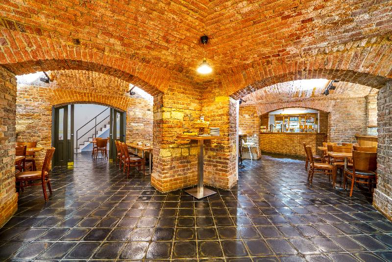 EA Hotel Victoria - Restoran