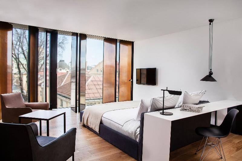 Sense Hotel Sofia - Oda