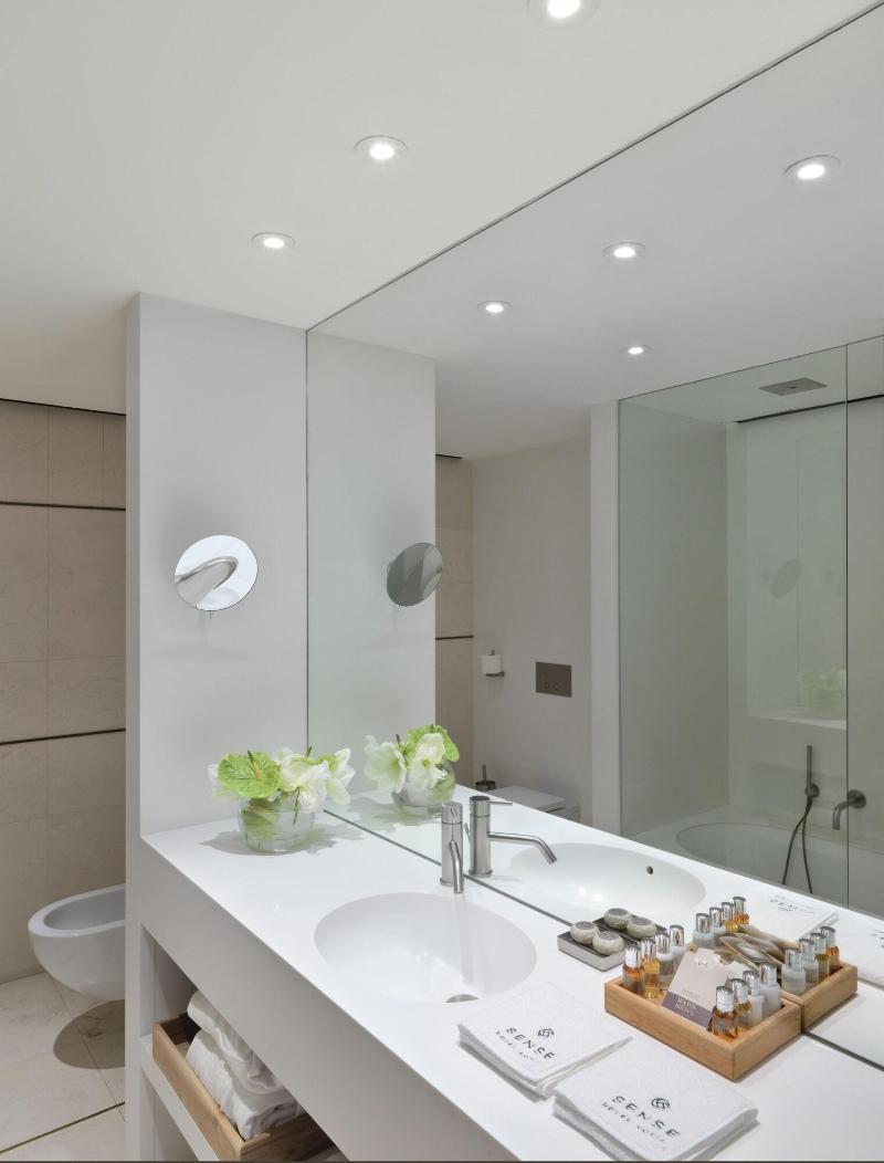 Sense Hotel Sofia - Oda