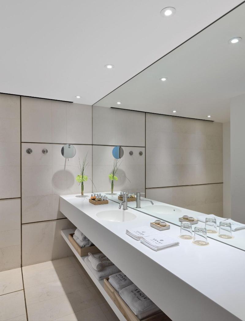 Sense Hotel Sofia - Oda