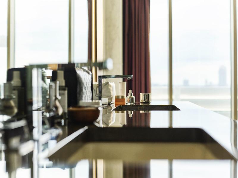 45 Park Lane Dorchester Collection - Oda