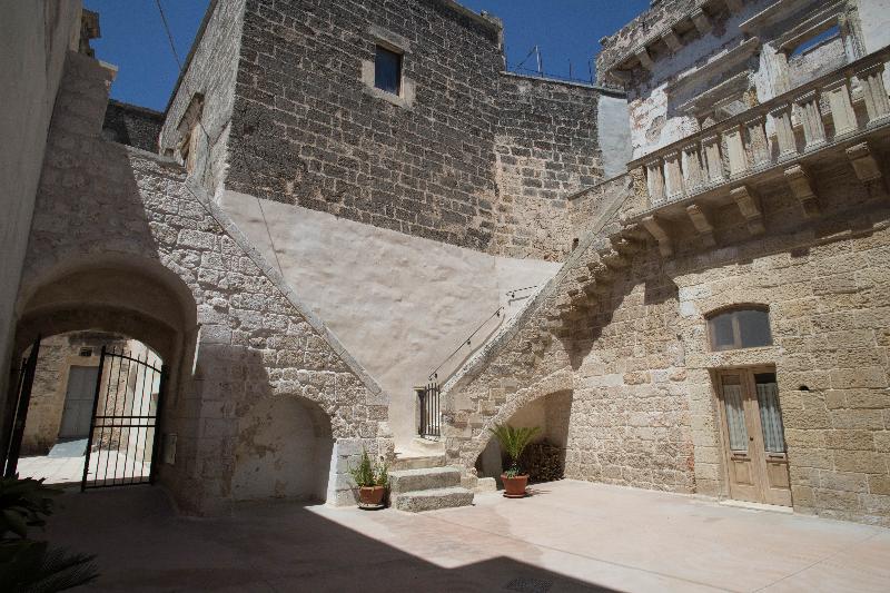 Corte Chiesa - Lobi