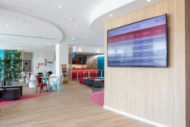 Stay Hotel Porto Aeroporto - Lobi