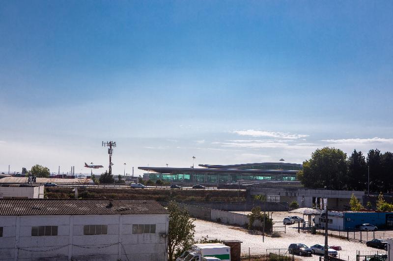 Stay Hotel Porto Aeroporto - Genel