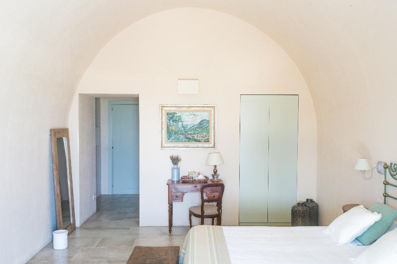 Masseria Fontana Di Vite - Oda