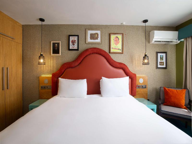 Elmbank York, Tapestry Collection by Hilton - Oda
