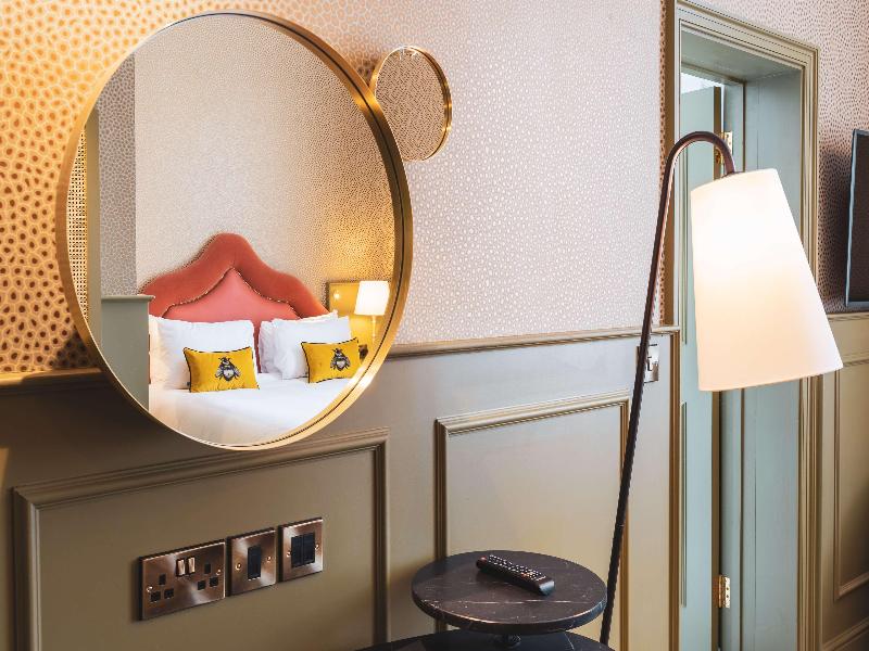 Elmbank York, Tapestry Collection by Hilton - Oda