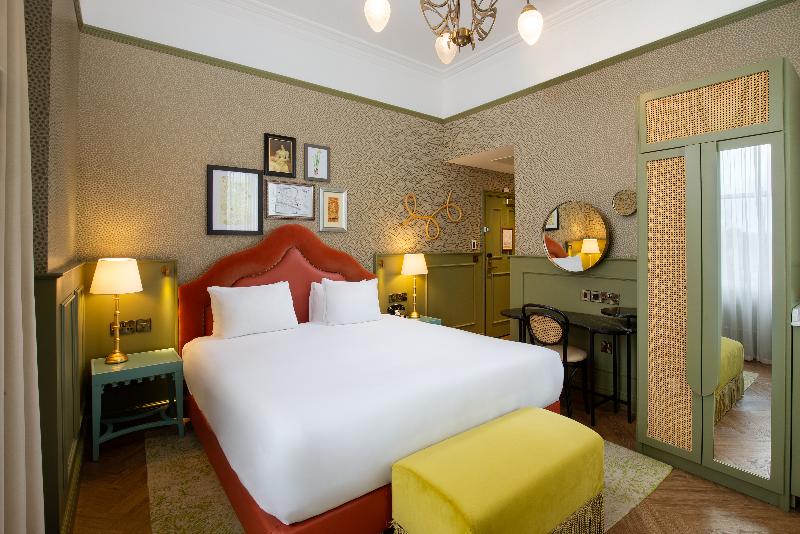 Elmbank York, Tapestry Collection by Hilton - Oda