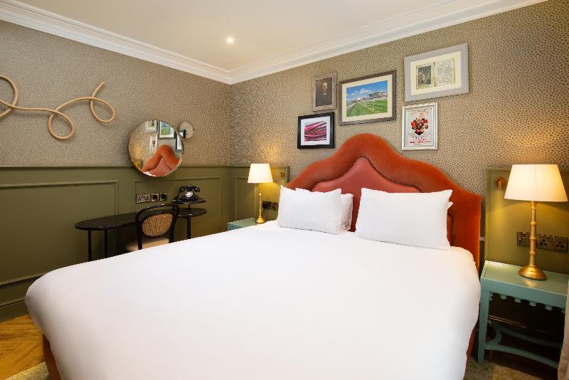 Elmbank York, Tapestry Collection by Hilton - Oda