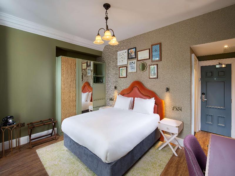 Elmbank York, Tapestry Collection by Hilton - Oda