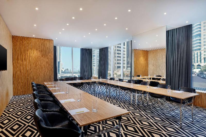 Aleph Doha Residences, Curio Collection by Hilton - Toplantı