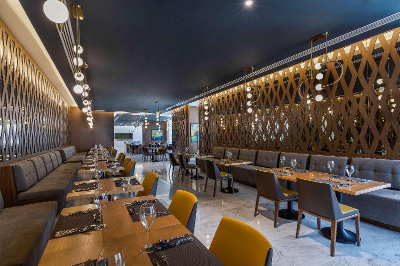 Aleph Doha Residences, Curio Collection by Hilton - Restoran