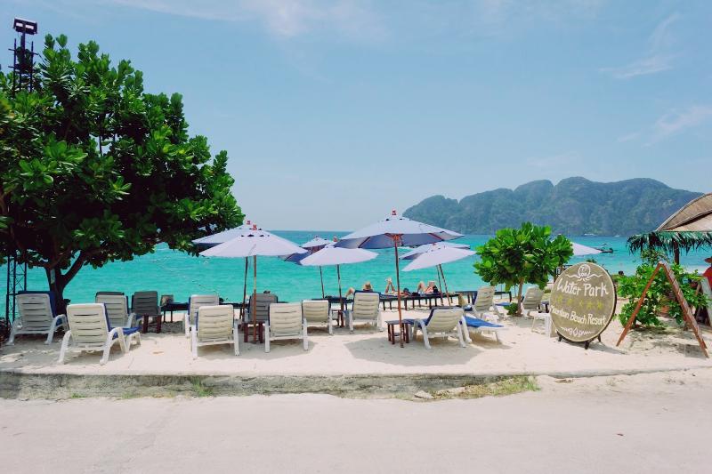 Phi Phi Mountain Beach Resort - Plaj