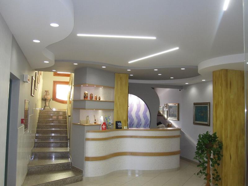 Hotel Continental - Lobi