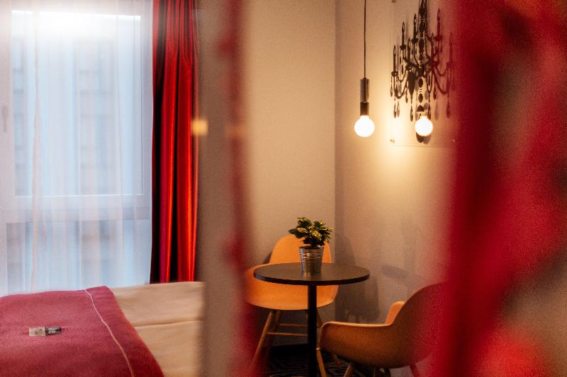 Holiday Inn - the niu, Mood Mainz - Oda