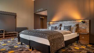 Holiday Inn - the niu, Timber Esslingen fotoÄŸrafÄ±