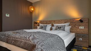 Holiday Inn - the niu, Timber Esslingen fotoÄŸrafÄ±
