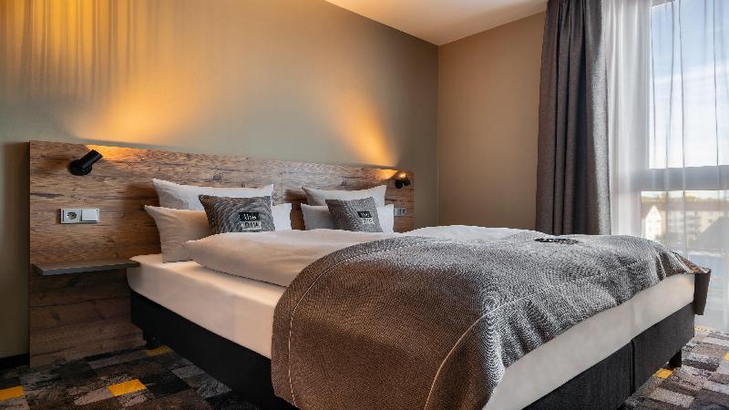 Holiday Inn - the niu, Timber Esslingen - Oda