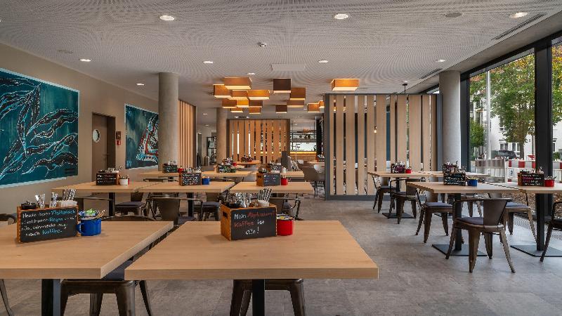 Holiday Inn - the niu, Timber Esslingen - Restoran