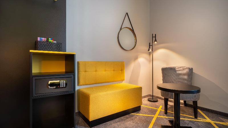 Holiday Inn - the niu, Fury Aschheim Messe - Oda