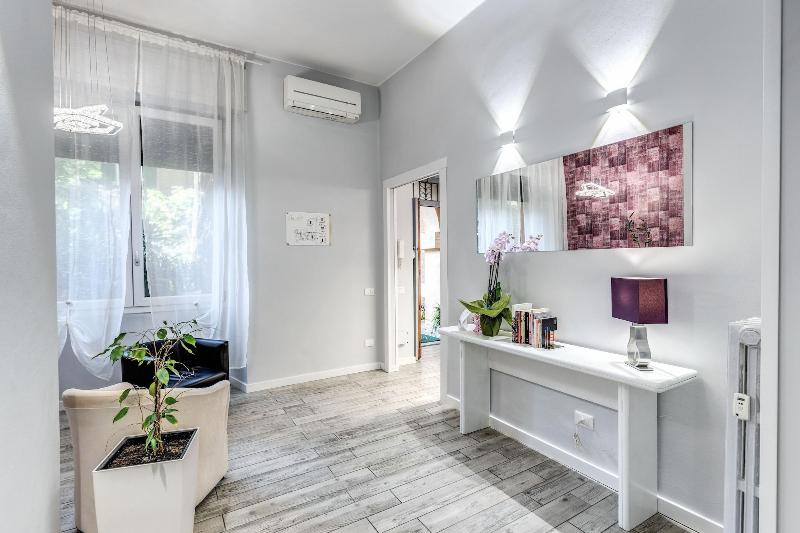 Gardenia Suites - Lobi