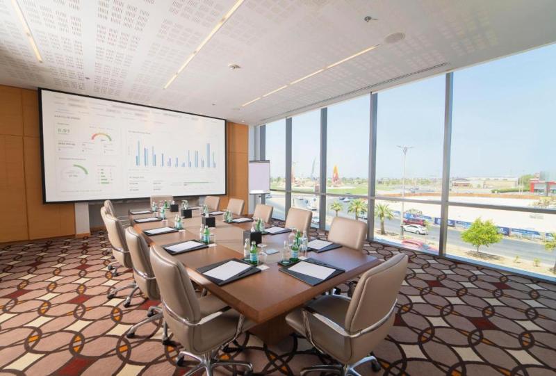 Rotana Corniche - Toplantı