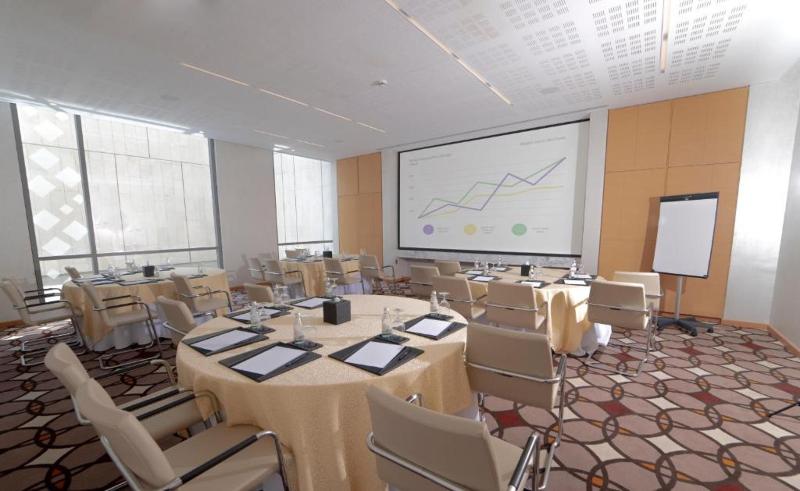 Rotana Corniche - Toplantı