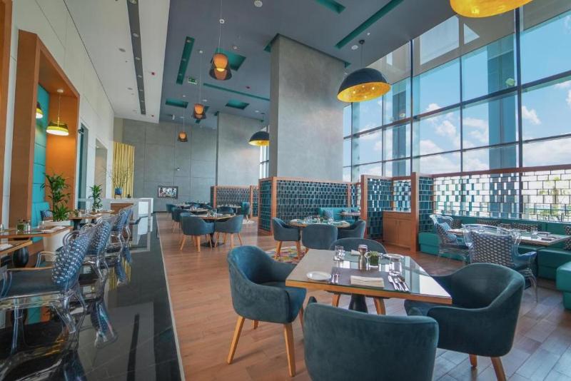 Rotana Corniche - Restoran