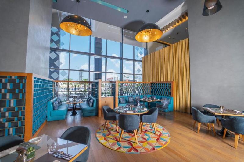 Rotana Corniche - Restoran