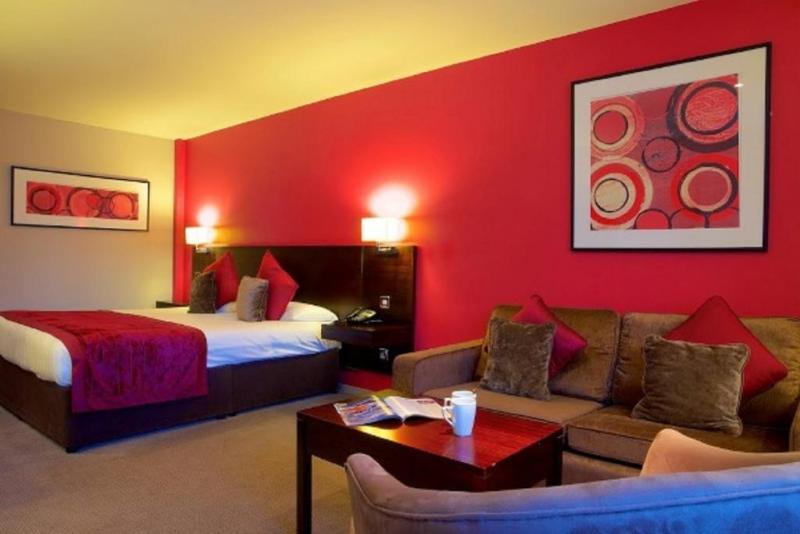 Aberdeen Airport Dyce Hotel, Sure Collection by BW - Oda