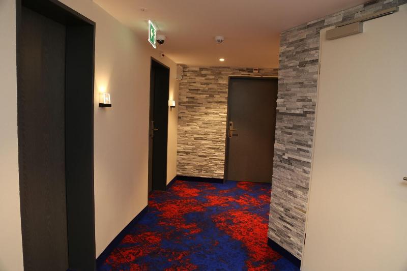My Home Hotel - Lobi
