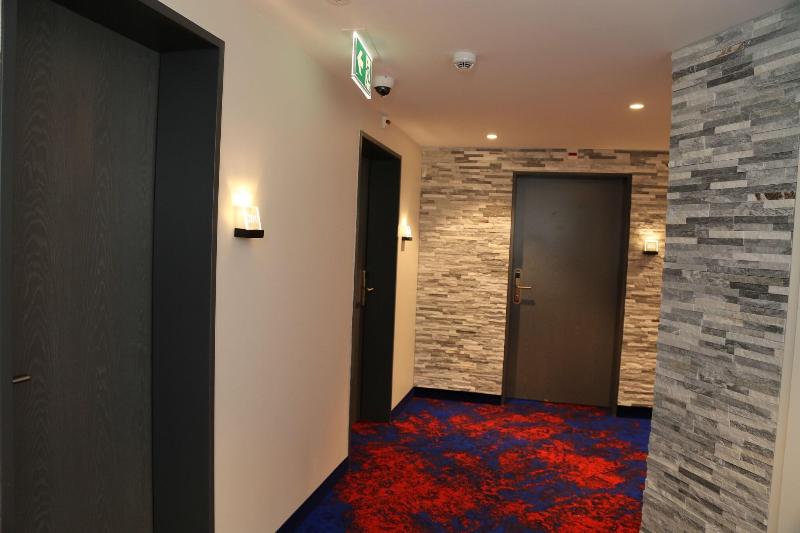 My Home Hotel - Lobi