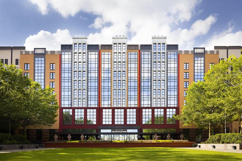 Disney's Hotel New York - Genel