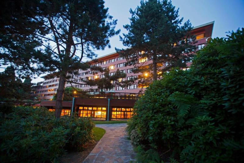 Disney's Sequoia Lodge - Genel