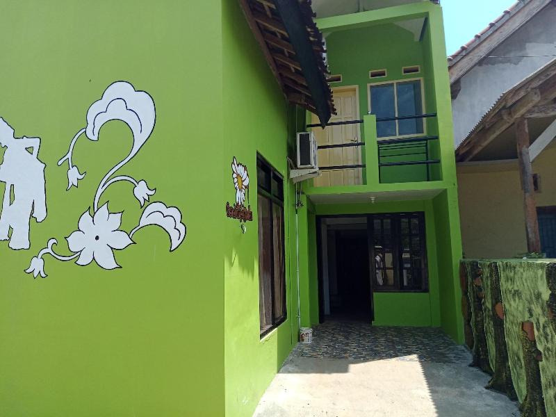 Gandrung City Hostel By Zuzu - Genel