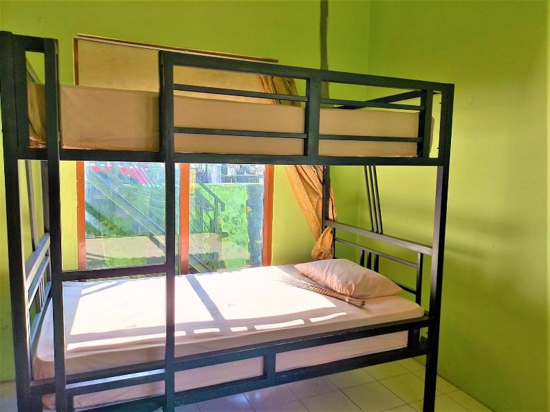 Gandrung City Hostel By Zuzu - Oda