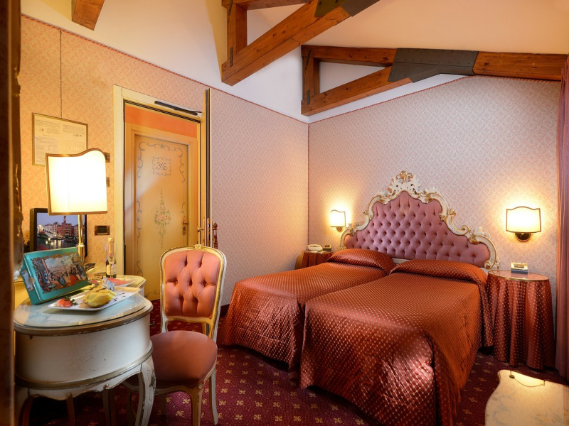 Rialto Hotel - Oda