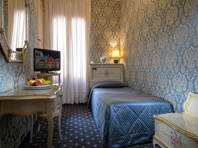 Rialto Hotel - Oda