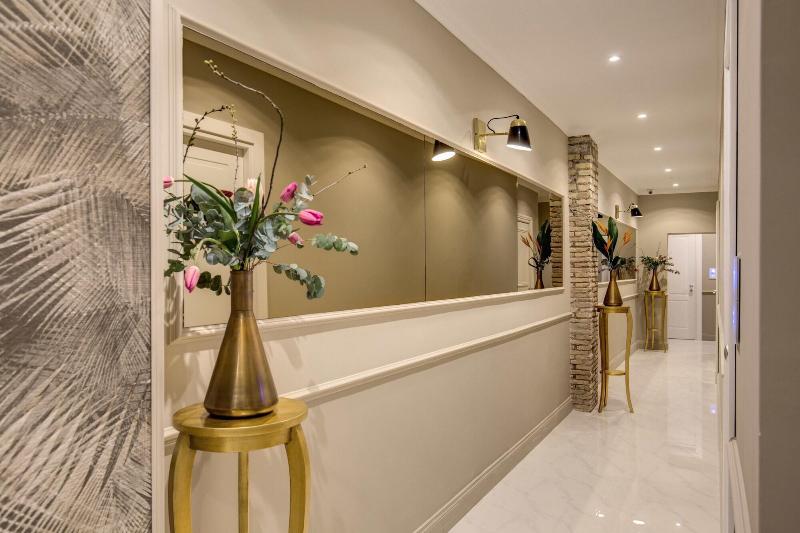 Charme Spagna Boutique - Lobi