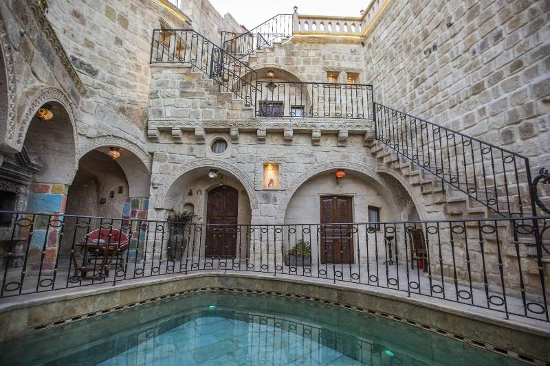 Royal Cave Hotel - Genel