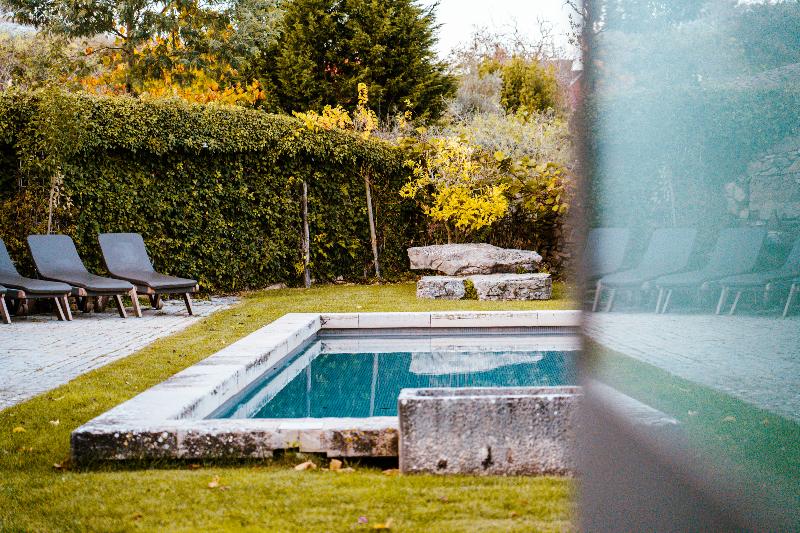 Villa Pedra – Natural Houses - Havuz