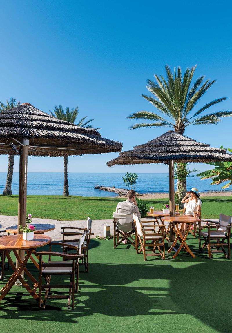 Constantinou Bros Athena Beach Hotel - Bar