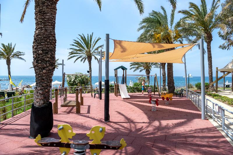 Constantinou Bros Athena Beach Hotel - Aktivite