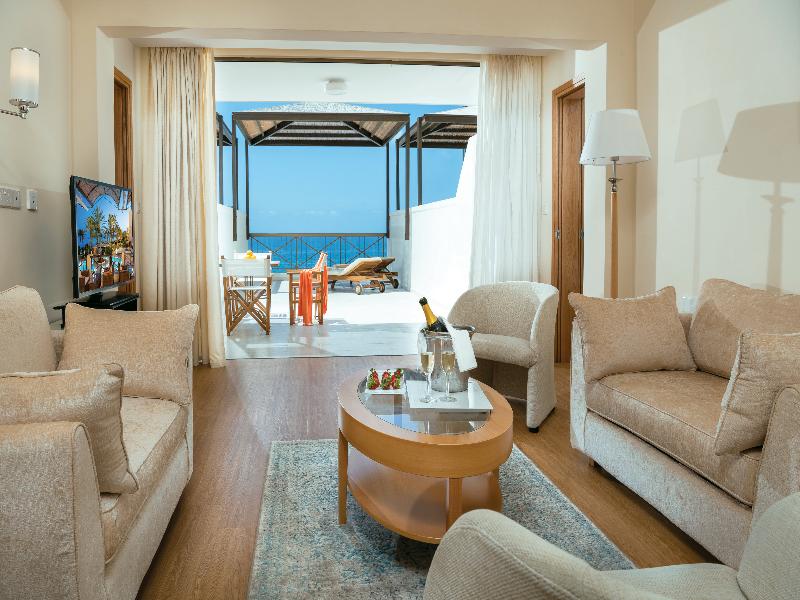 Constantinou Bros Athena Beach Hotel - Oda