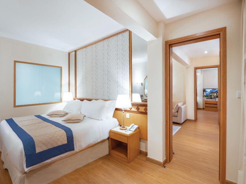 Constantinou Bros Athena Beach Hotel - Oda