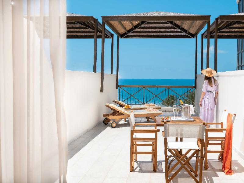 Constantinou Bros Athena Beach Hotel - Oda