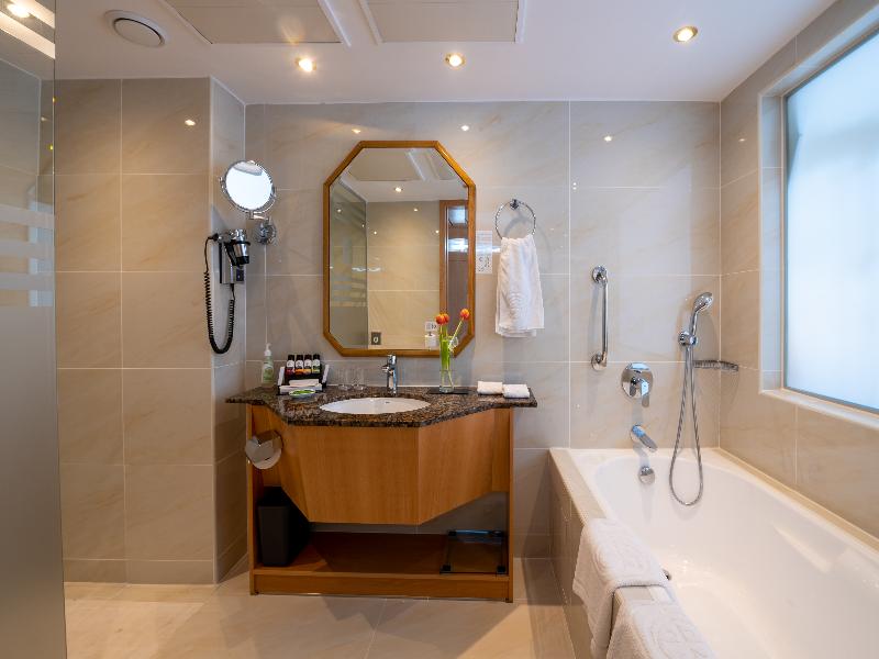 Constantinou Bros Athena Beach Hotel - Oda