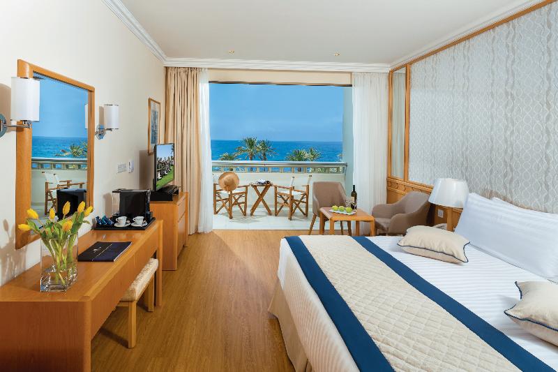 Constantinou Bros Athena Beach Hotel - Oda