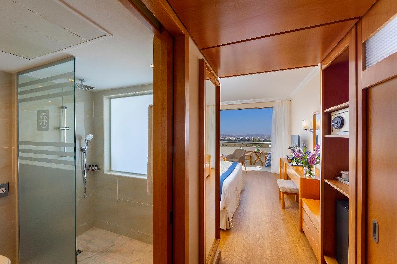 Constantinou Bros Athena Beach Hotel - Oda