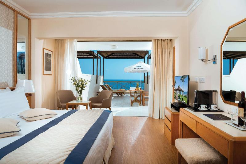 Constantinou Bros Athena Beach Hotel - Oda